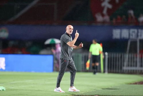 穆斯卡特揭秘，武磊等球员未达体能巅峰，球队备战需调整策略