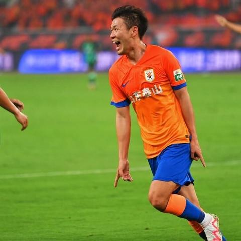 媒体人热议,崔康熙暂不下课,战浙江由他带领备战 媒体人热议,崔康熙暂不下课,战浙江由他带领备战