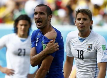 津媒曝,签证问题成阻碍,苏亚雷斯暂别亚泰会合,新赛季征程再添变数 津媒曝,签证问题成阻碍,苏亚雷斯暂别亚泰会合,新赛季征程再添变数