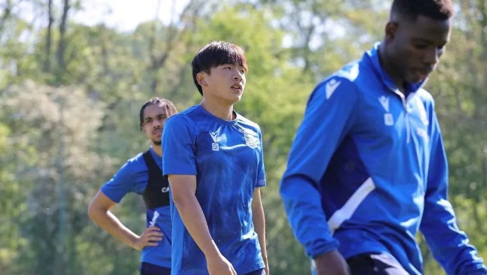 17岁魏祥鑫勇闯欧洲！欧塞尔试训首秀，中国足球新星闪耀法兰西