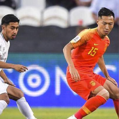 津媒曝国足补招新人方案待定,教练组讨论成关键 津媒曝国足补招新人方案待定,教练组讨论成关键