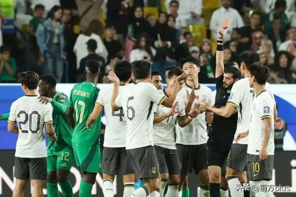 记者热议沙特射门好点,7比0的比分背后,中超应多踢轮赛提升竞技水平 记者热议沙特射门好点,7比0的比分背后,中超应多踢轮赛提升竞技水平